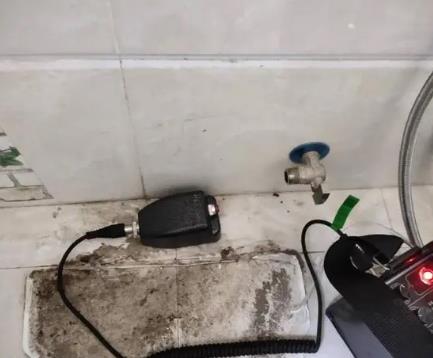 浮梁屋顶漏水维修公司分享下卫生间漏水的危害及解决方法